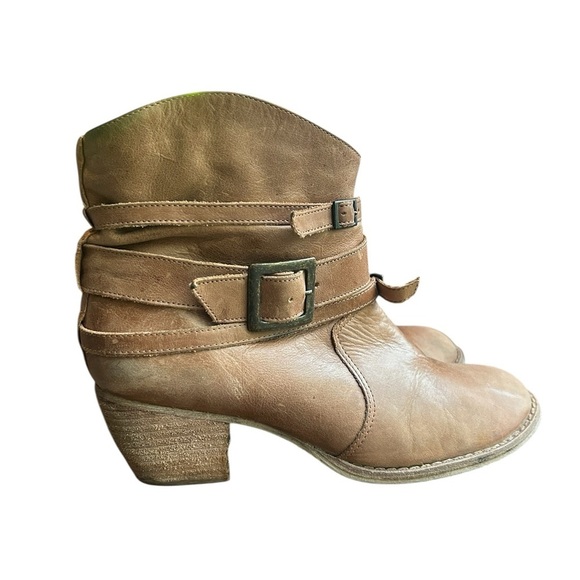 MIA Brown Leather Ankle Country Cowboy Boots, Size 8.5 - Picture 4 of 7